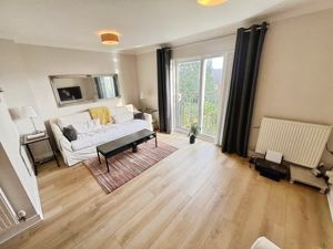 Lounge- click for photo gallery